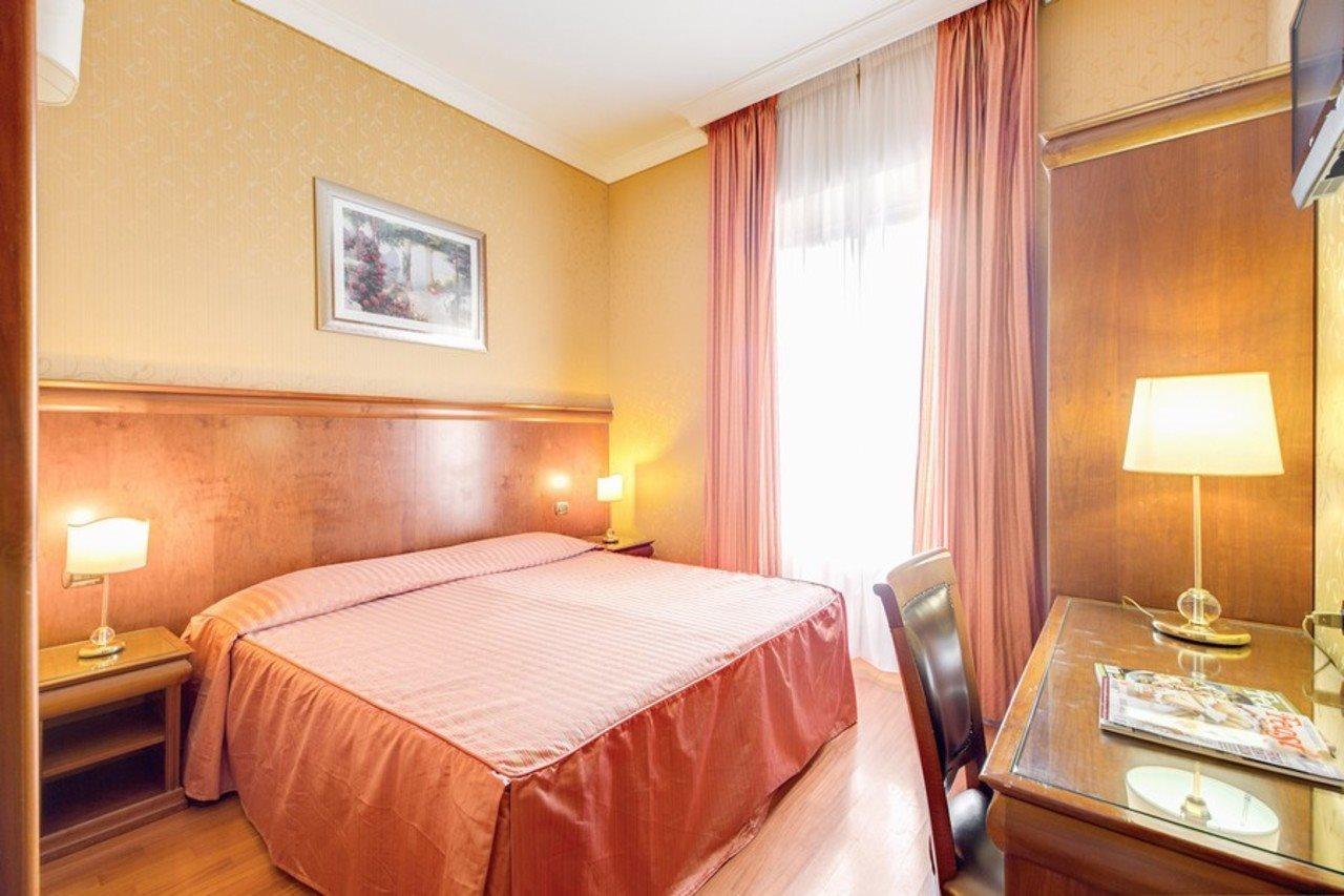 Hotel Giorgi Рим Экстерьер фото