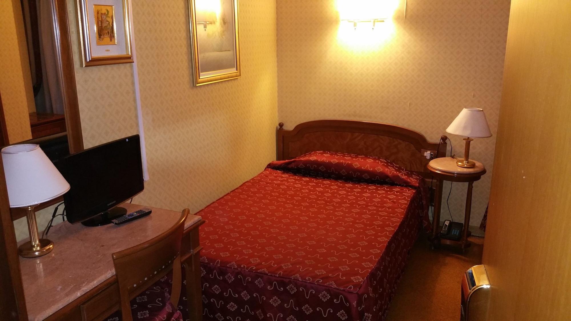 Hotel Giorgi Рим Экстерьер фото