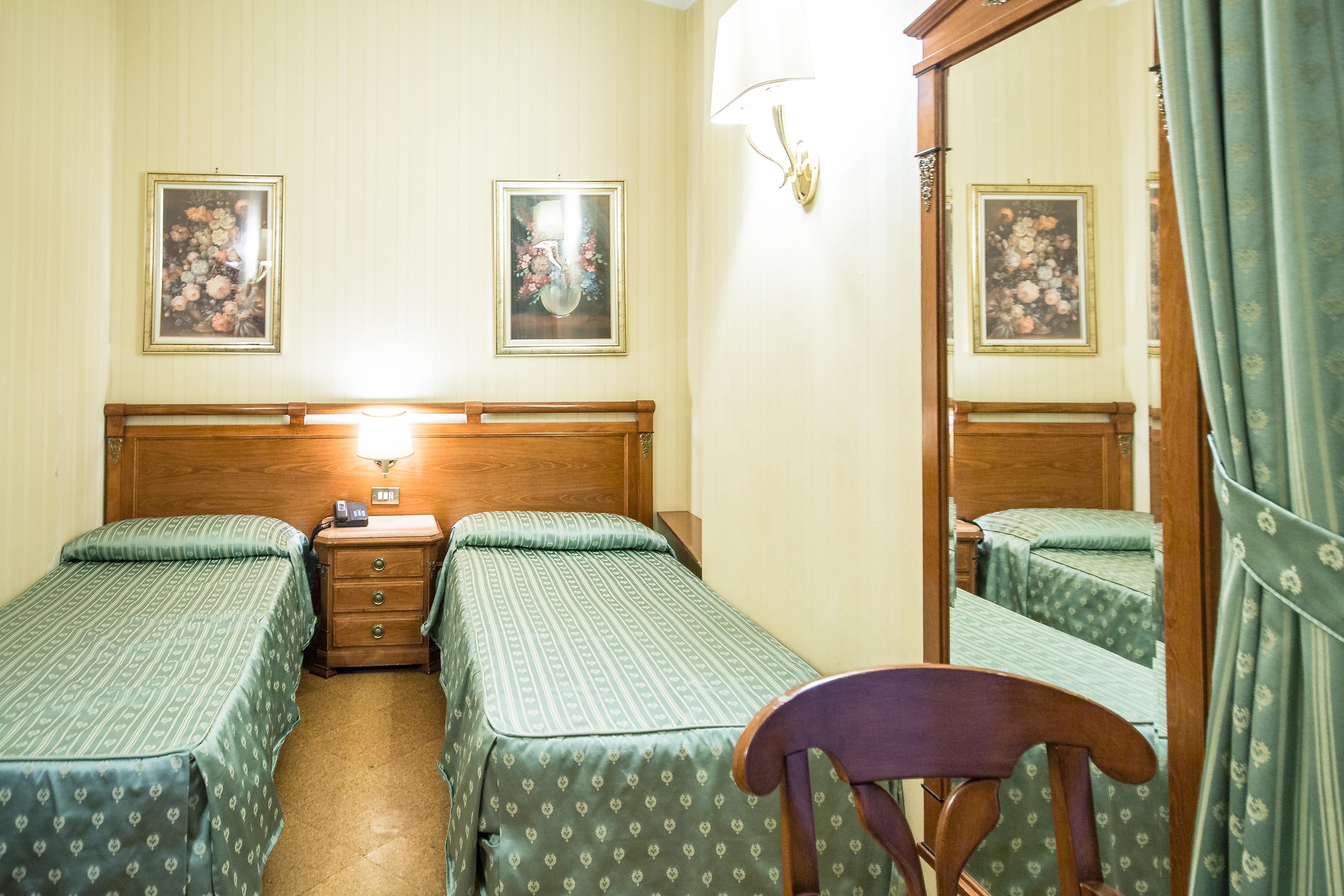 Hotel Giorgi Рим Экстерьер фото