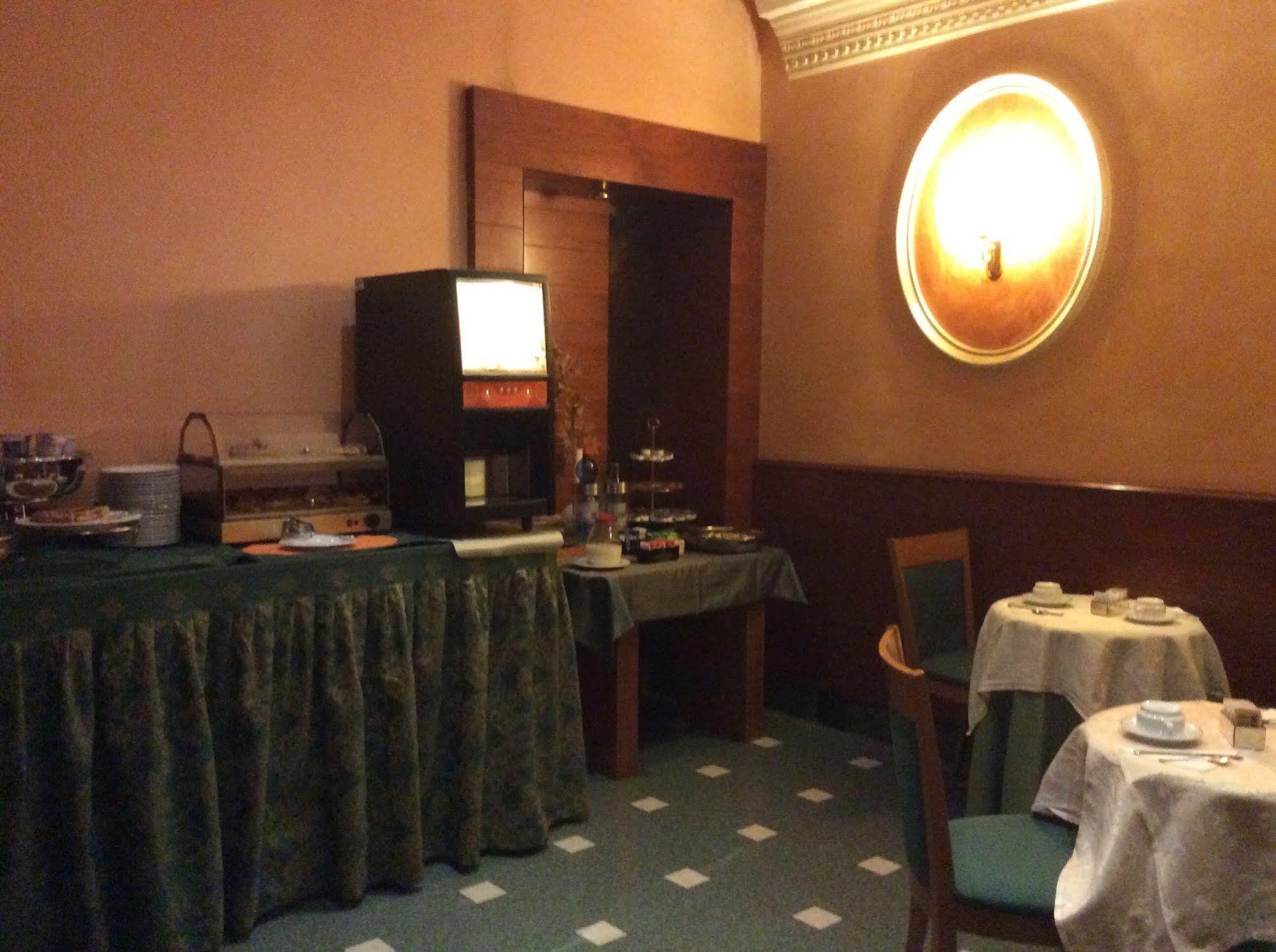 Hotel Giorgi Рим Экстерьер фото